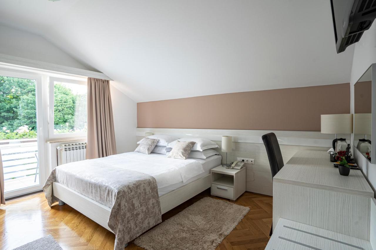 Rooms Degenija Annex Селиште-Дрежничко Экстерьер фото